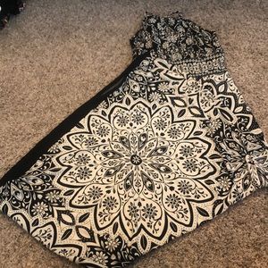 - - London Times maxi dress